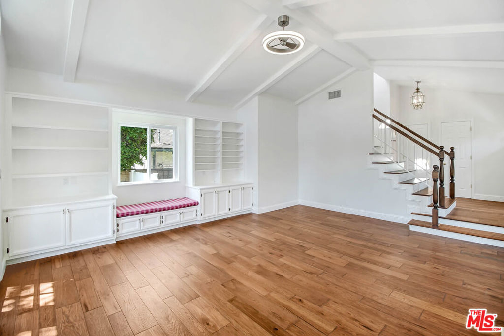 2401 Olive Avenue - Photo 7