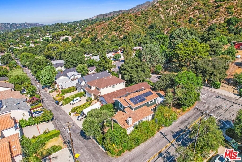 2401 Olive Avenue - Photo 47