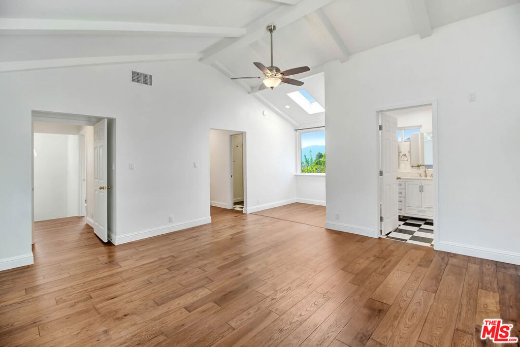 2401 Olive Avenue - Photo 22