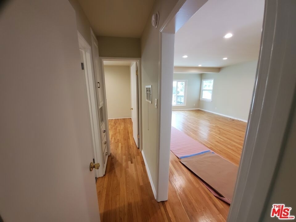 676 Bienveneda Avenue - Photo 3
