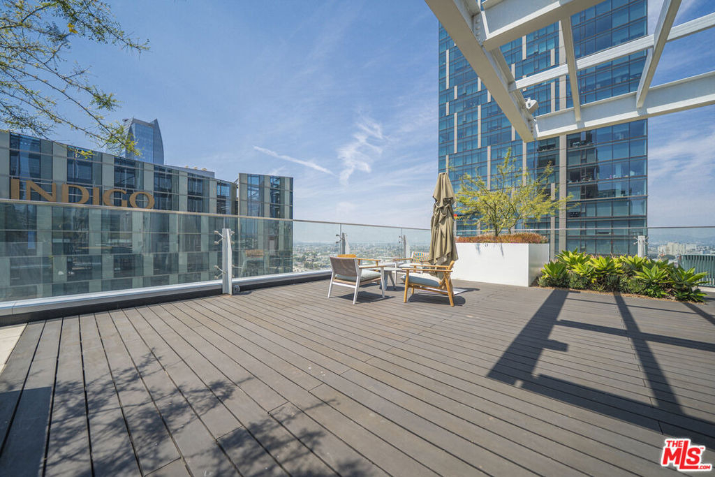 889 Francisco Street - Photo 50