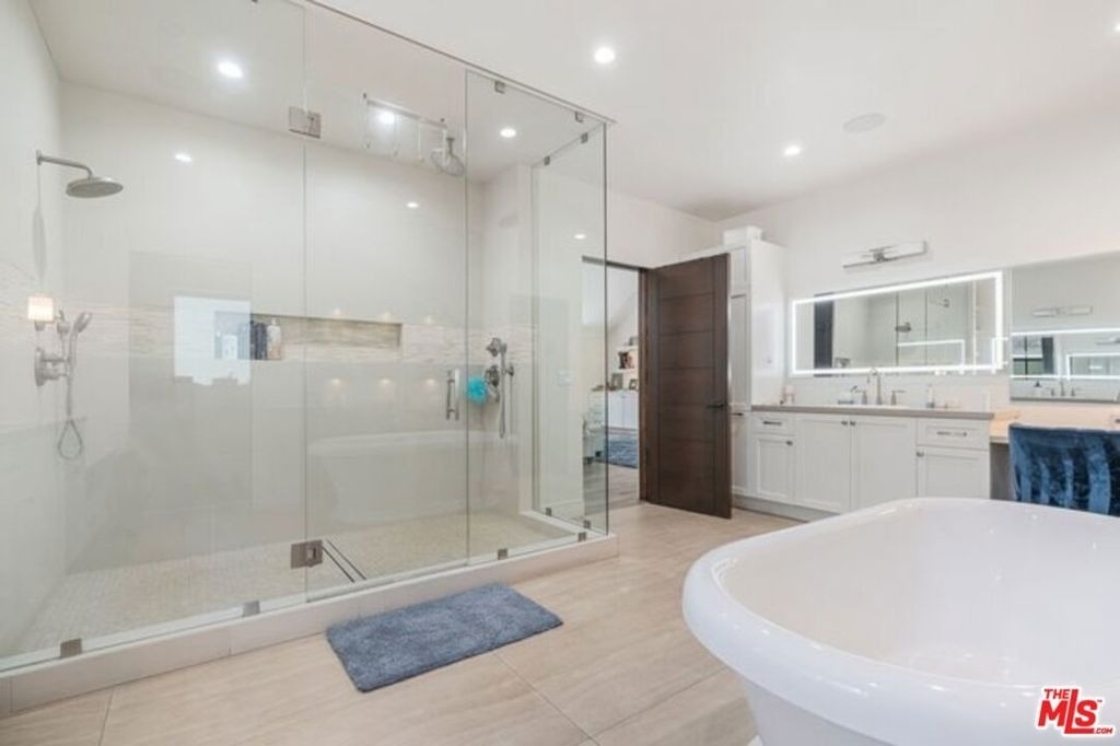 17520 Embassy Drive - Photo 37