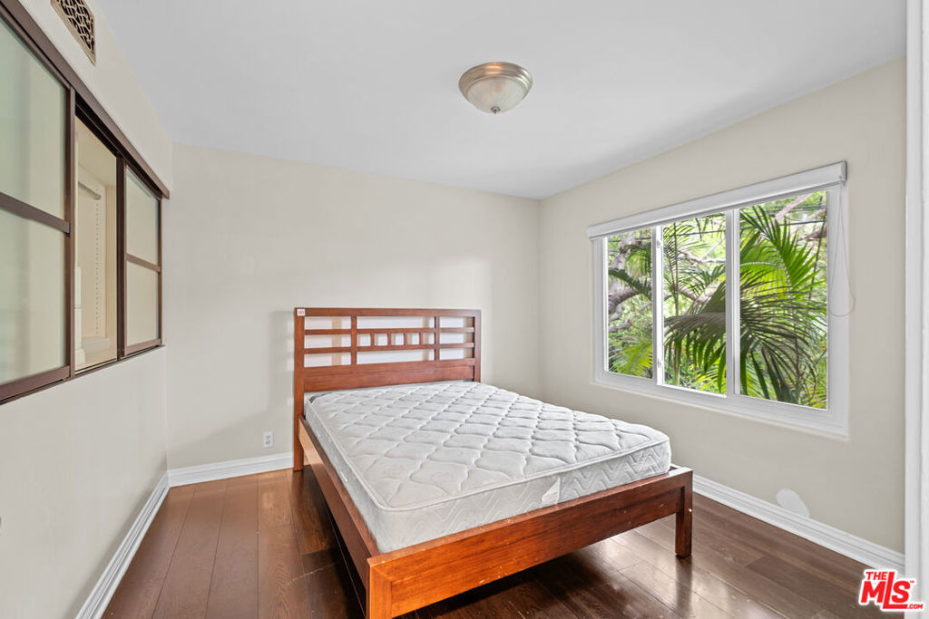 1759 N Beverly Drive - Photo 6