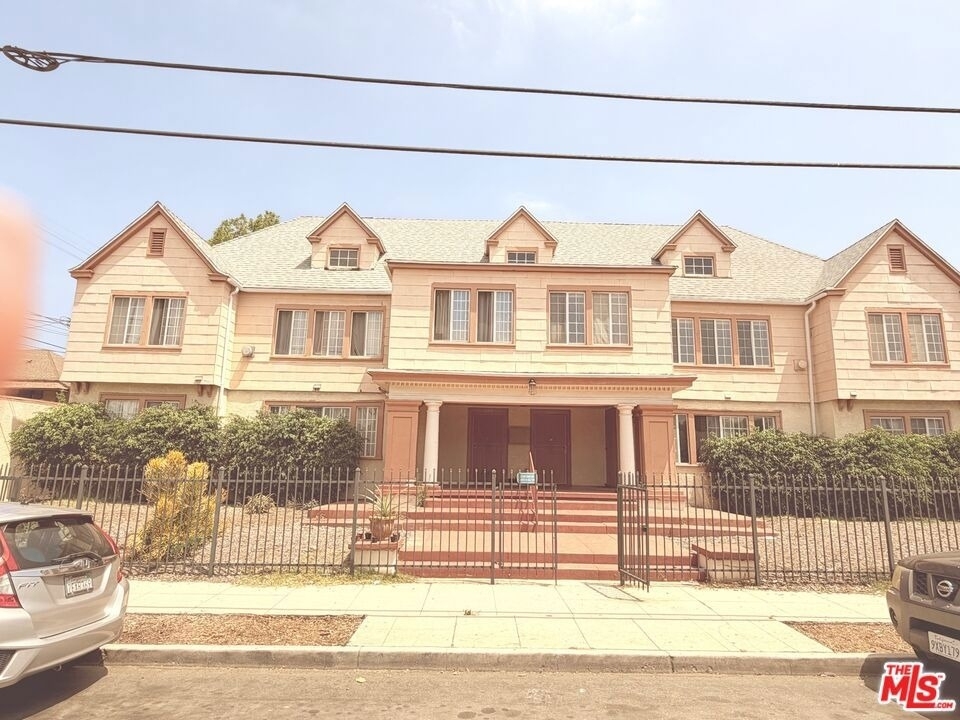 1573 W 30th Street - Photo 0