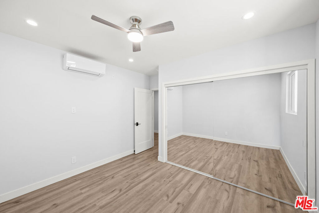 1560 1 S Genesee Avenue - Photo 5