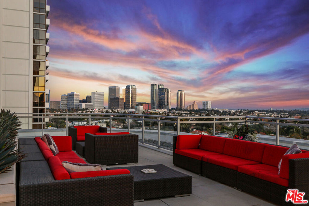 10700 Wilshire Boulevard - Photo 27