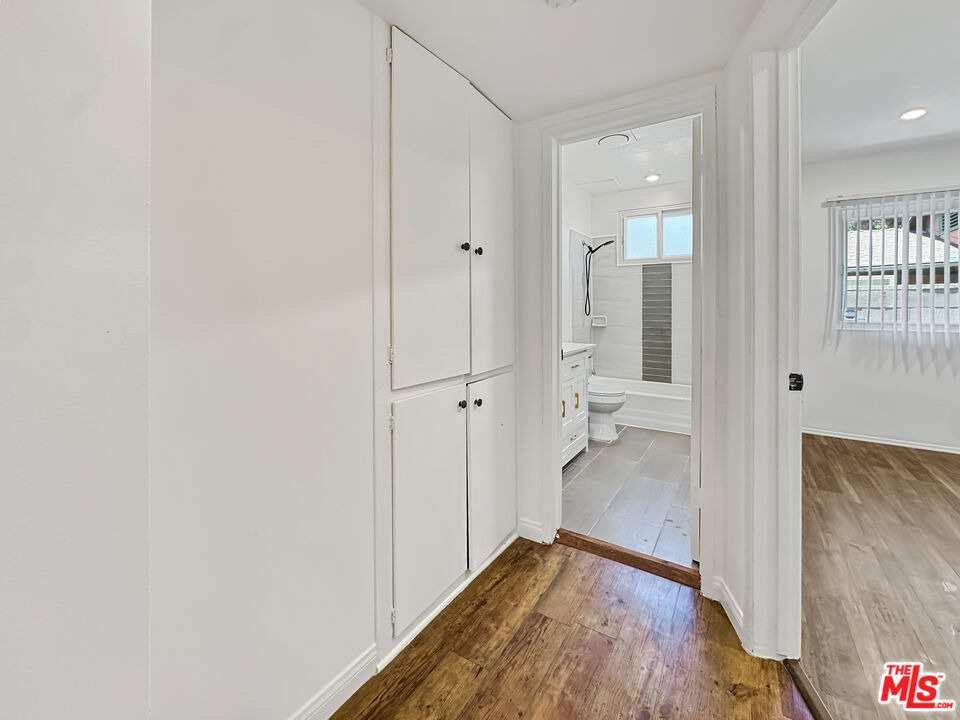 804 E Kelso Street - Photo 8