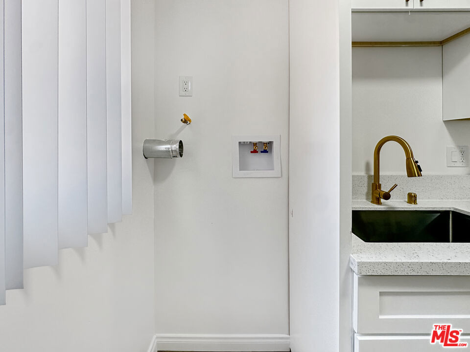 804 E Kelso Street - Photo 7