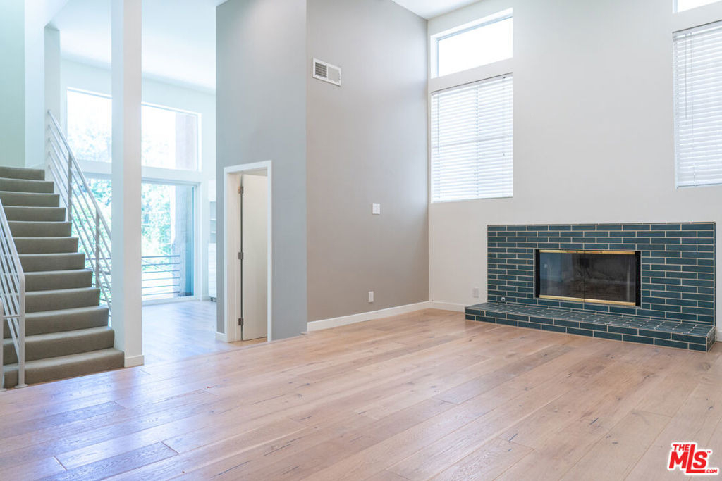 633 Museum Drive - Photo 0