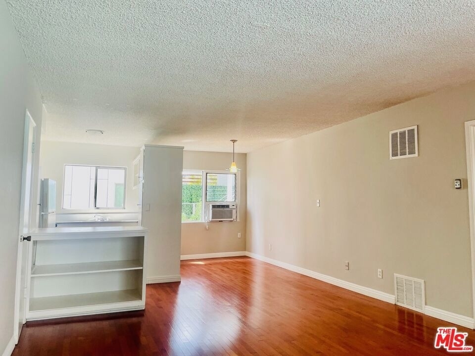 941 N San Vicente Boulevard - Photo 3