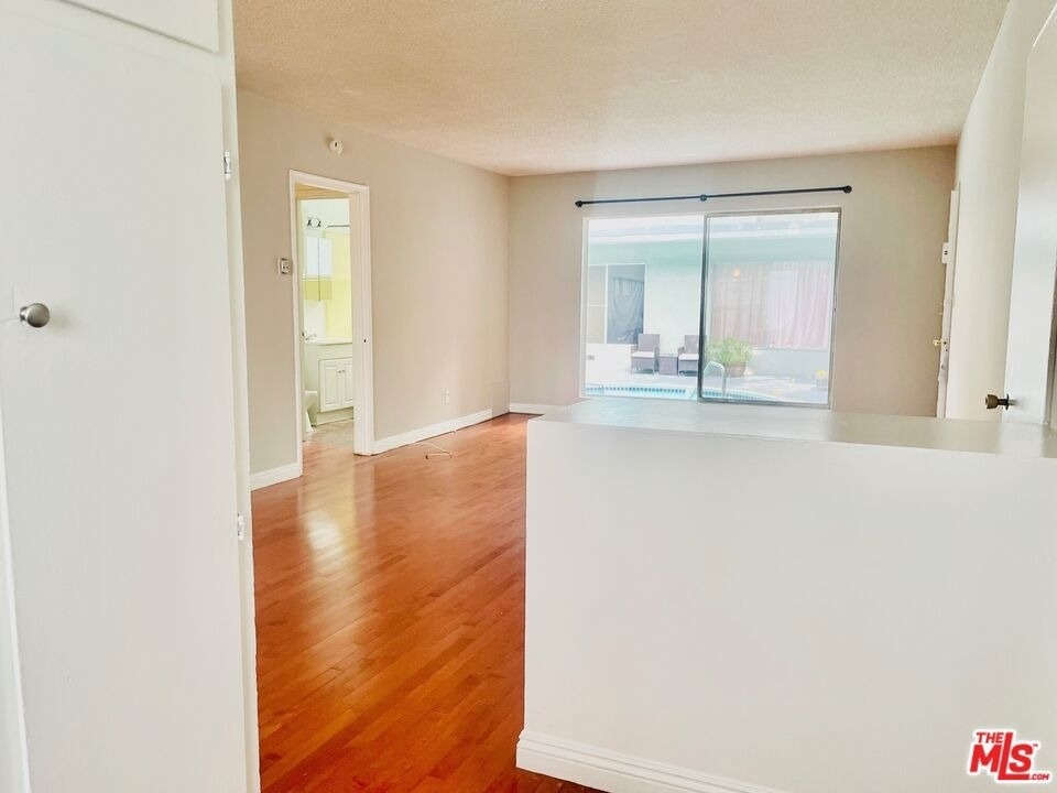941 N San Vicente Boulevard - Photo 4