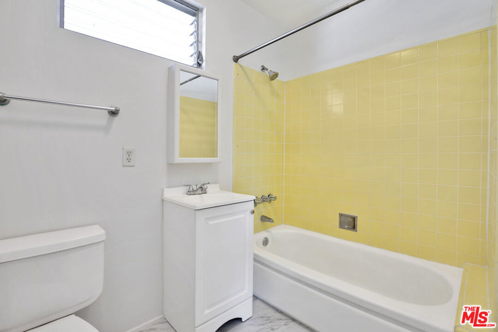 941 N San Vicente Boulevard - Photo 8