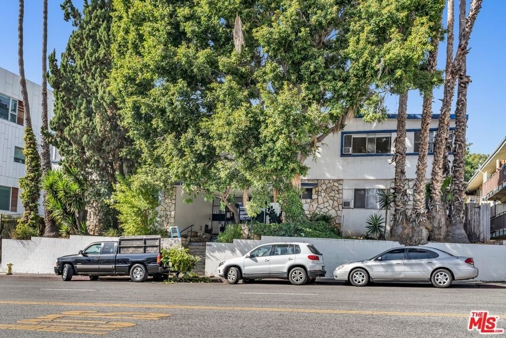 941 N San Vicente Boulevard - Photo 19