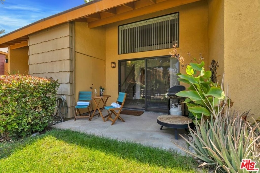 48255 Monroe Street - Photo 19