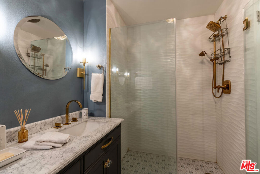 100 S Doheny Drive - Photo 6