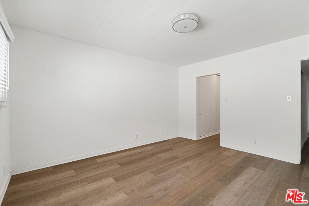 8630 Falmouth Avenue - Photo 3