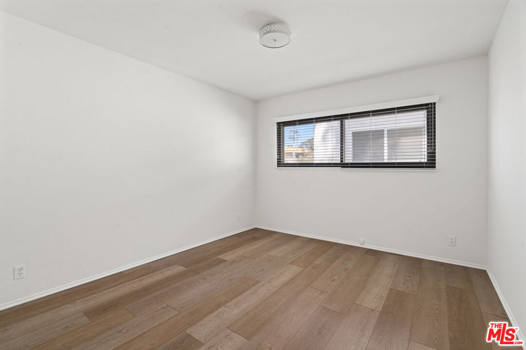 8630 Falmouth Avenue - Photo 5