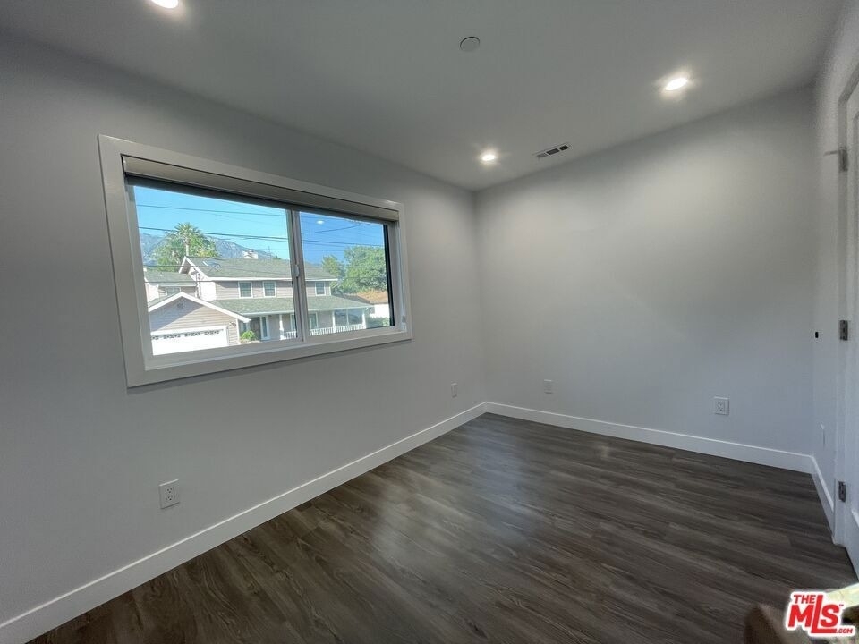 6204 Mayfield Avenue - Photo 16