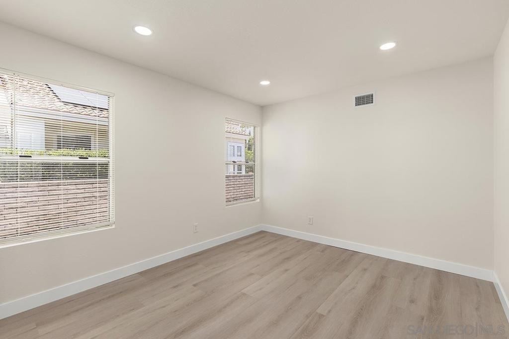 12295 Picrus St - Photo 34