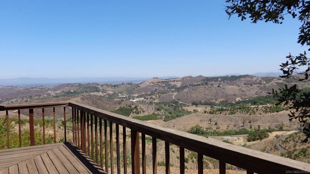 3730 Silverleaf Ln. - Photo 3