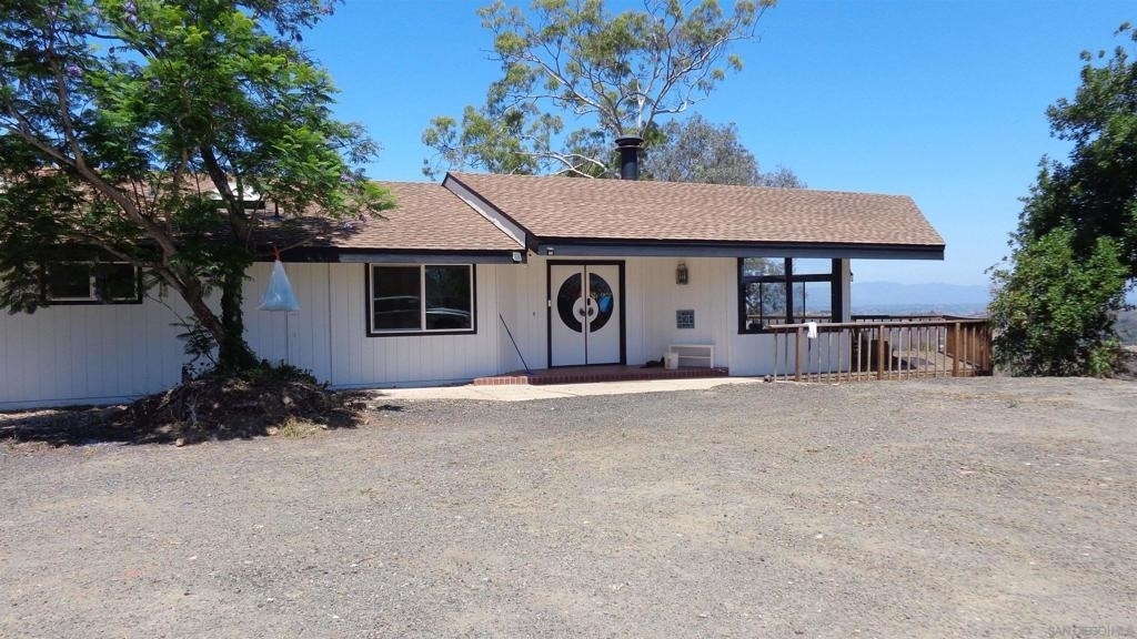 3730 Silverleaf Ln. - Photo 0