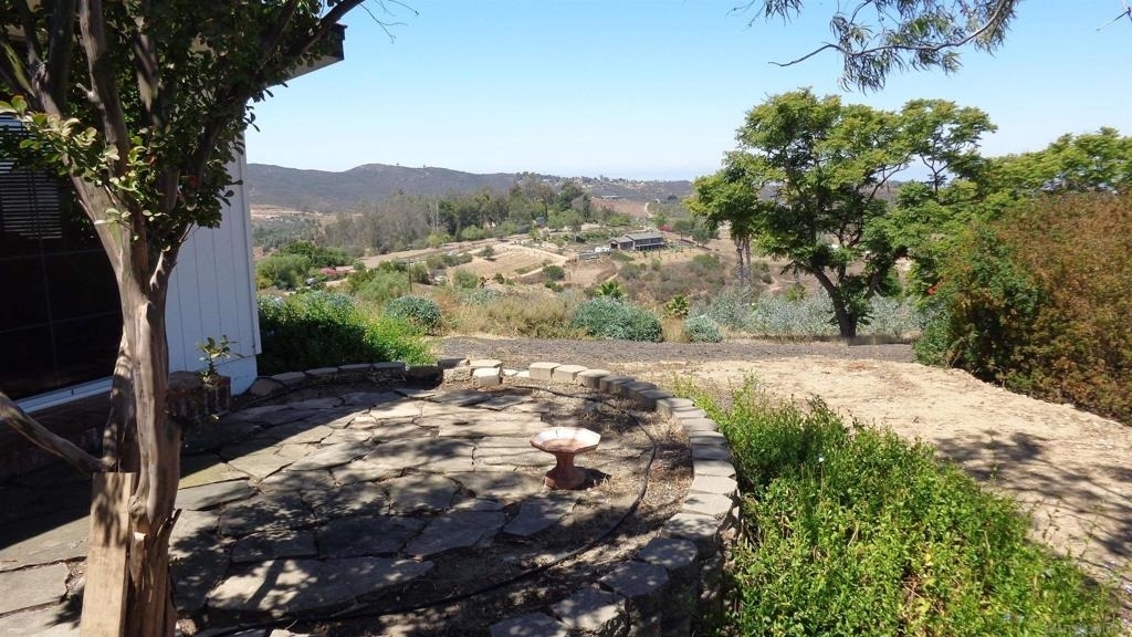 3730 Silverleaf Ln. - Photo 5