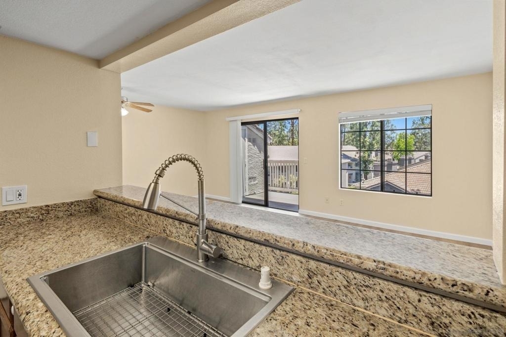 14996 Avenida Venusto - Photo 10