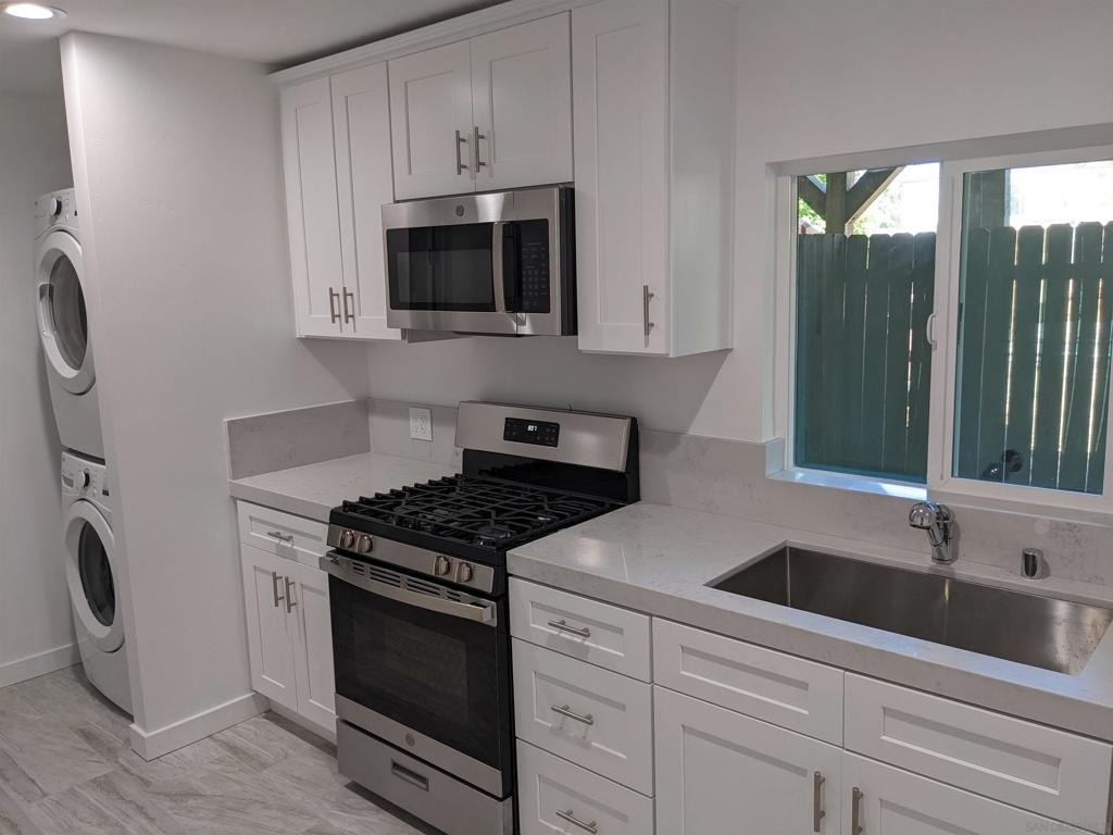 4163 Marian St - Photo 1