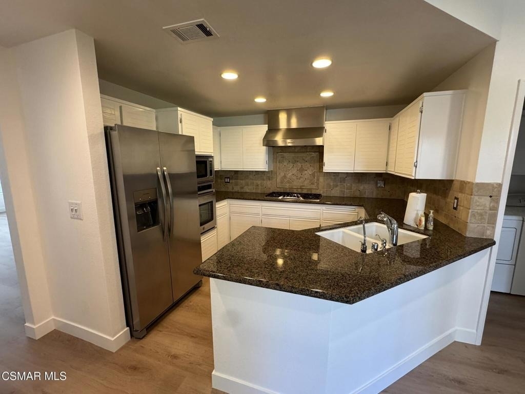 834 Sunstone Street - Photo 4
