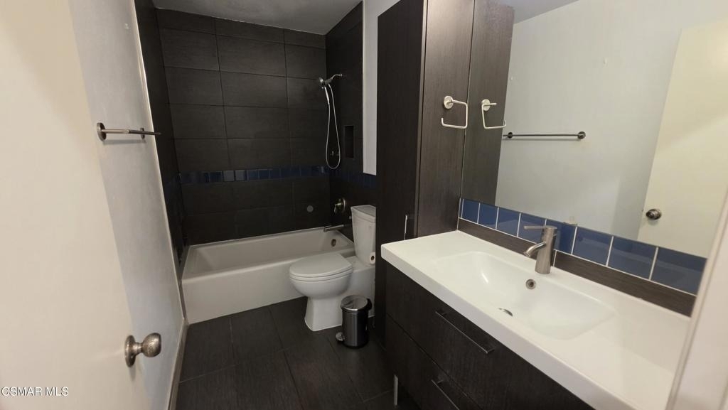 3078 Saddleback Court - Photo 14