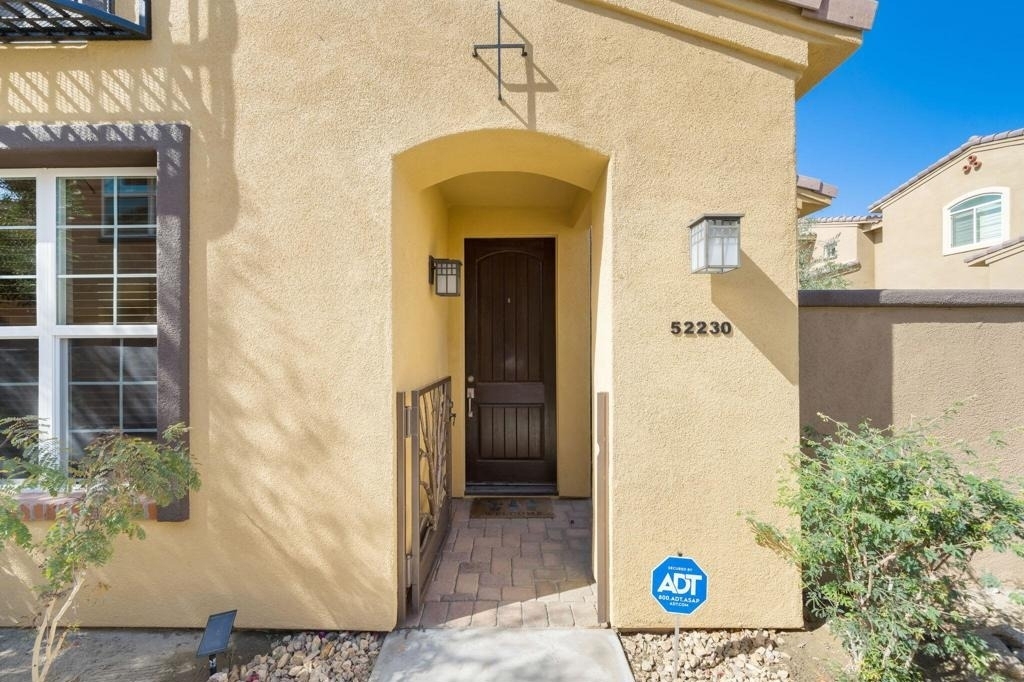 52230 Desert Spoon Court - Photo 3