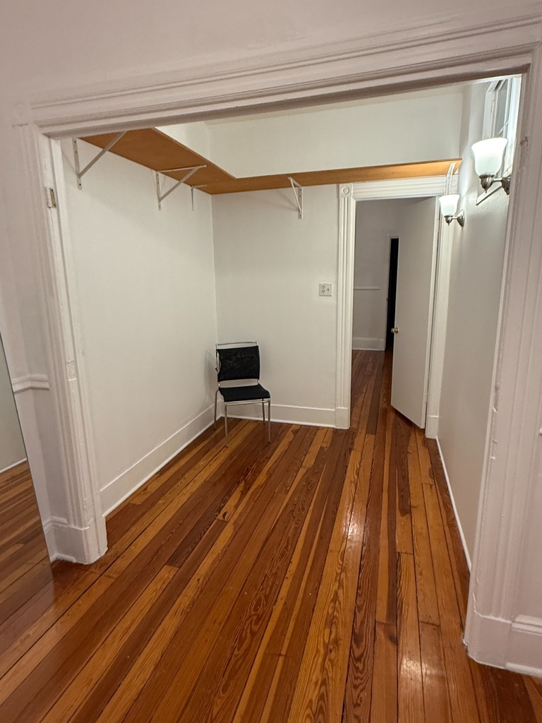 1736 Stanhope Street - Photo 7