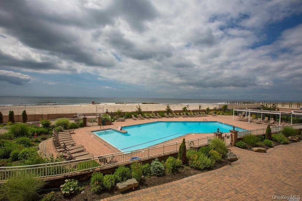 830 Shore - Photo 16