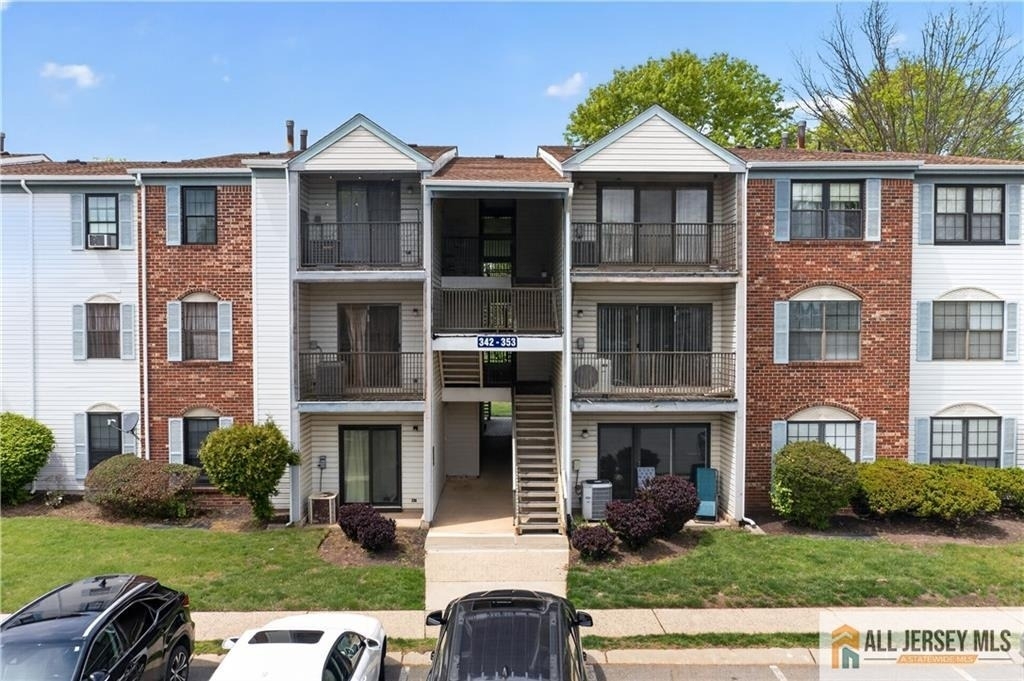 343 Lancaster Court - Photo 1