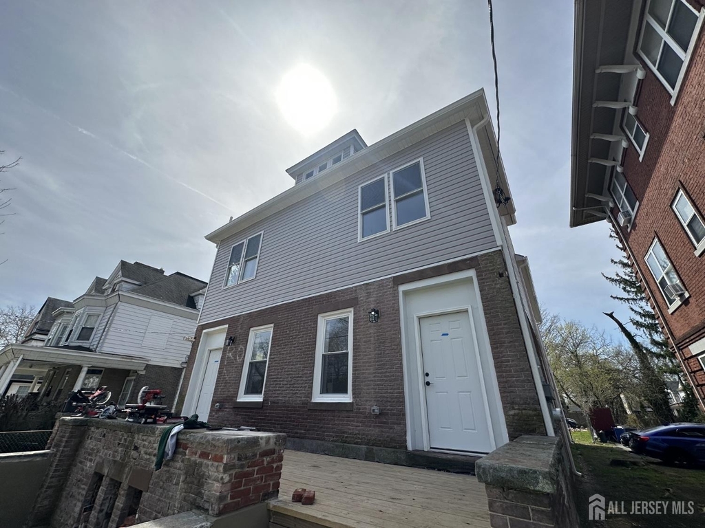 1109 W State Street - Photo 0
