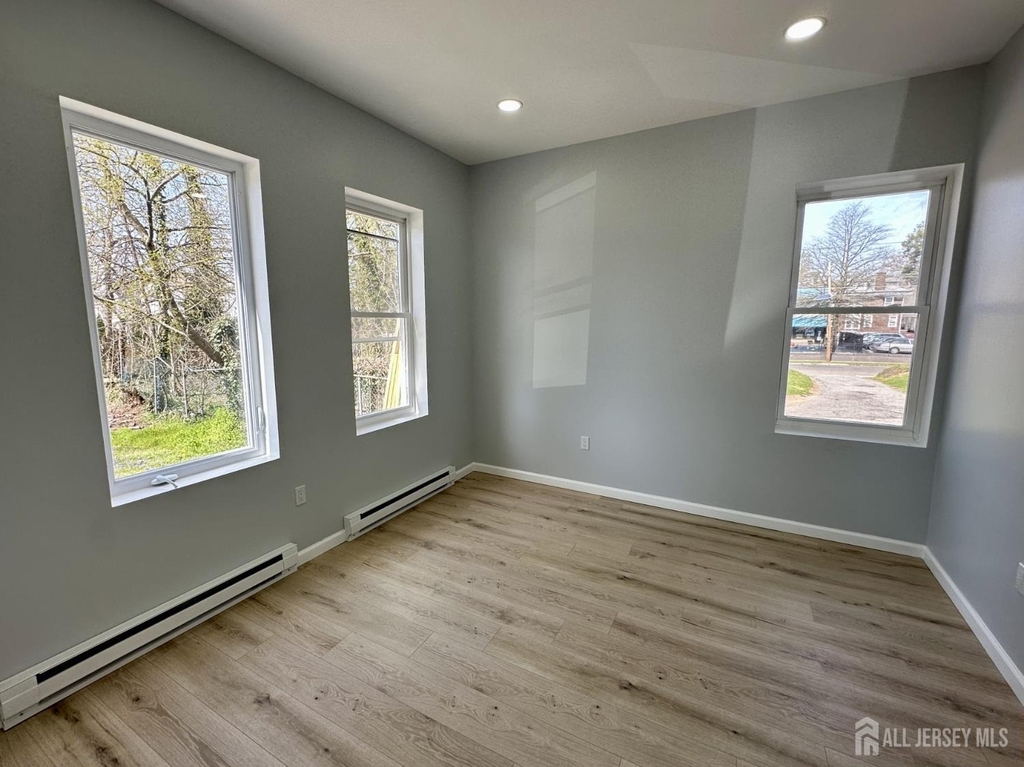 1109 W State Street - Photo 4