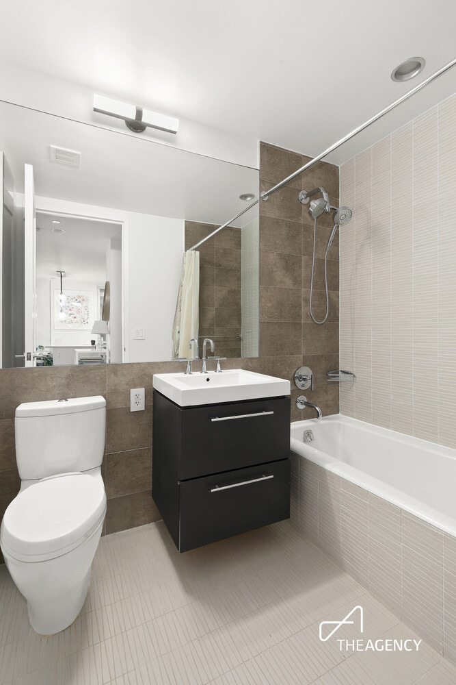 212 W 72nd Street - Photo 4