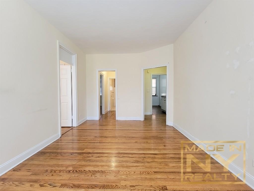 51-01 39th Avenue - Photo 3