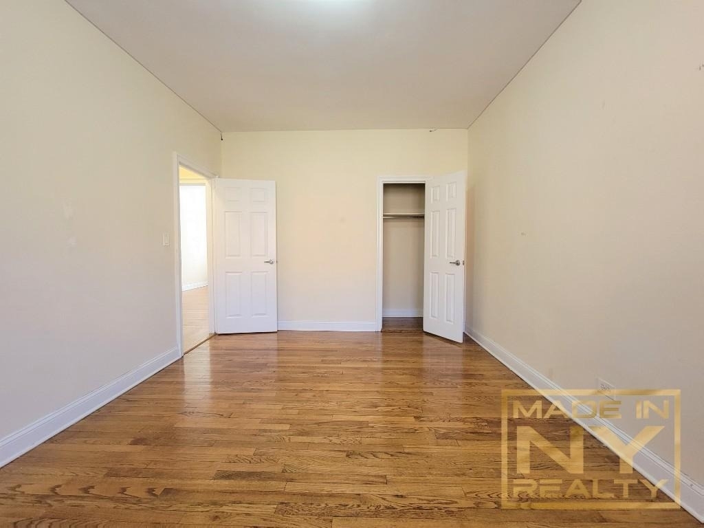 51-01 39th Avenue - Photo 5