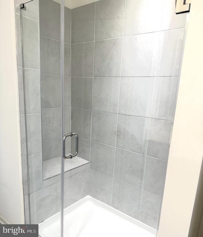 227 Charterhouse Street - Photo 12