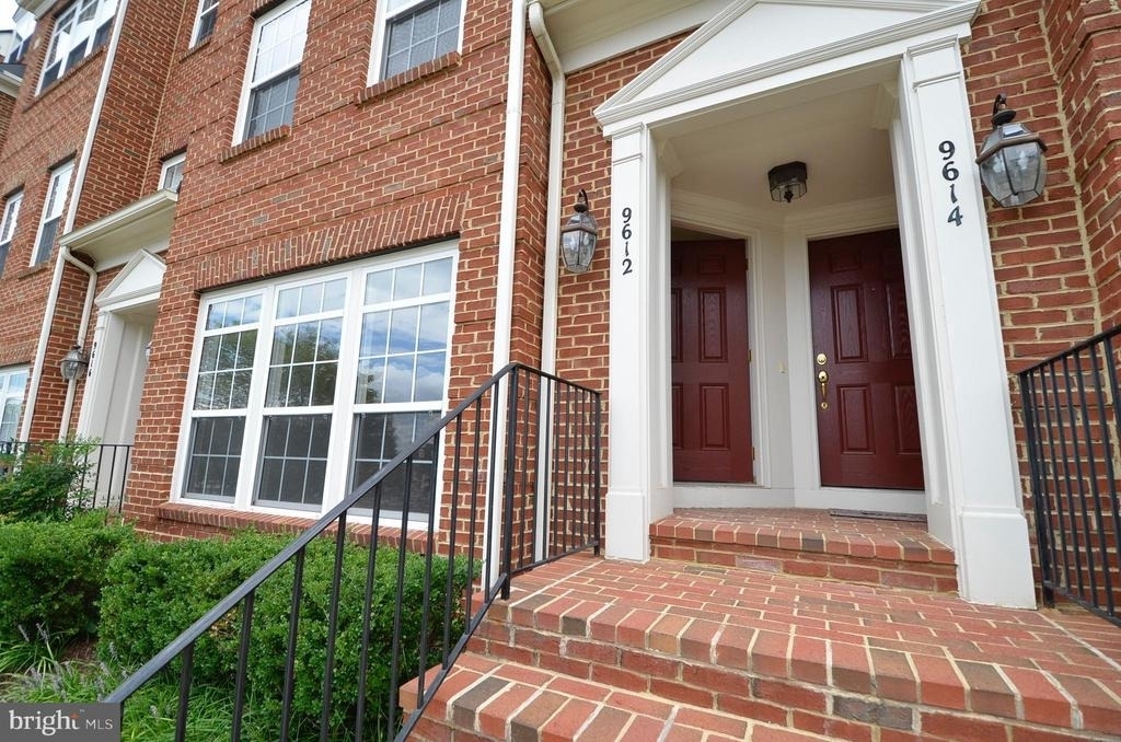 9612 Wigfall Way - Photo 2