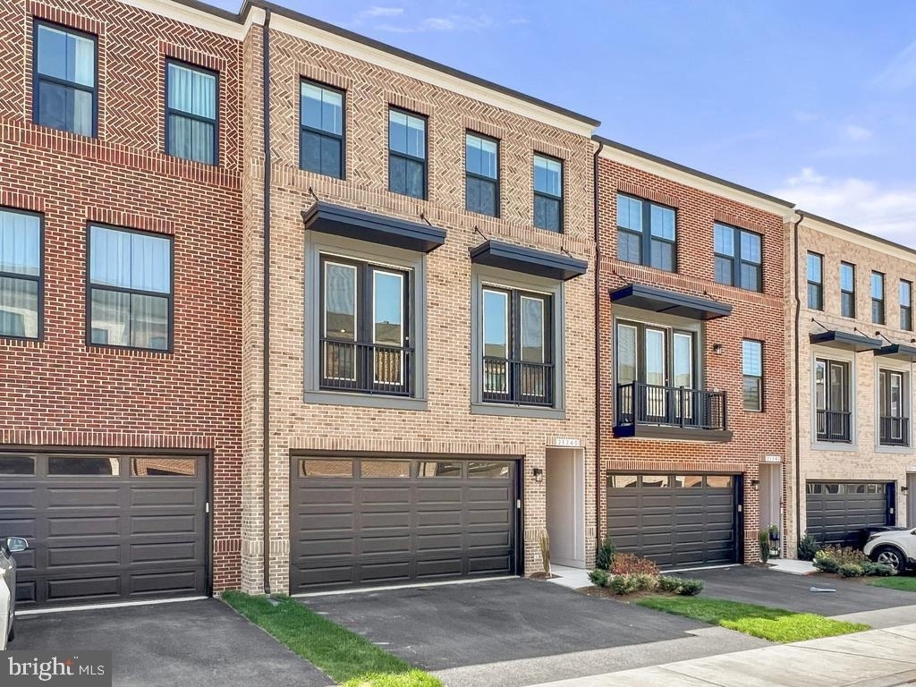 21740 Charing Cross Terrace - Photo 0