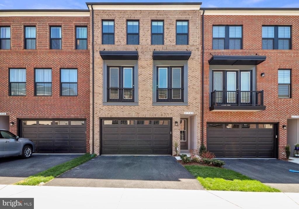 21740 Charing Cross Terrace - Photo 1