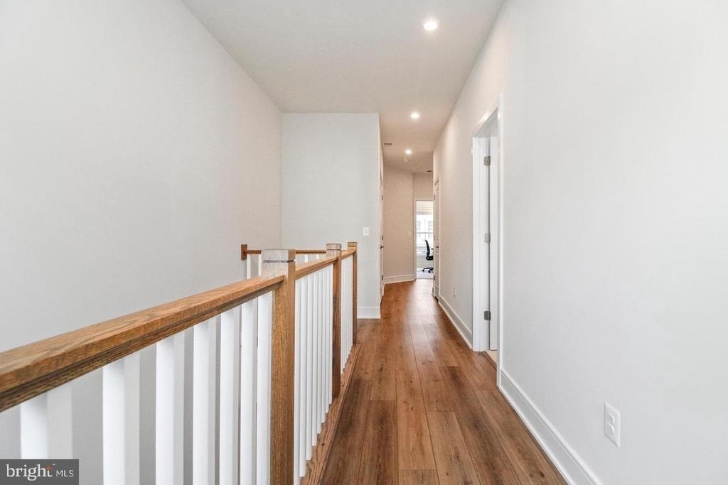 21740 Charing Cross Terrace - Photo 18