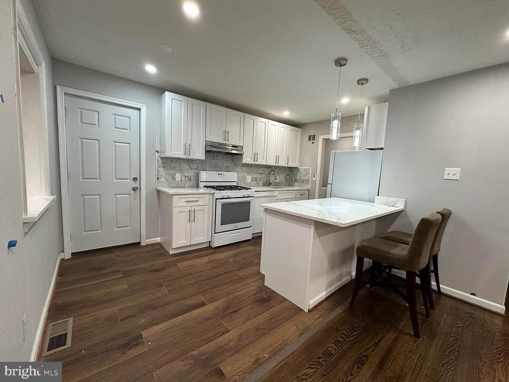 601 Madison Street - Photo 10