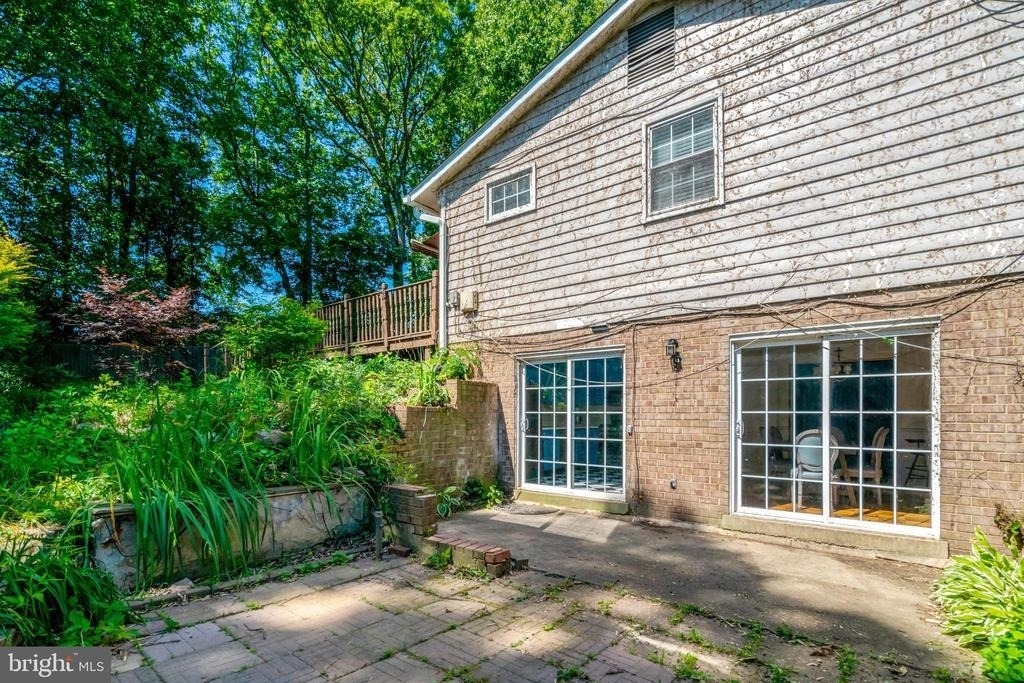 8527 Parliament Drive - Photo 35