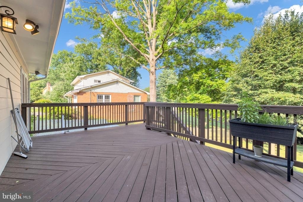 7205 Van Ness Court - Photo 40