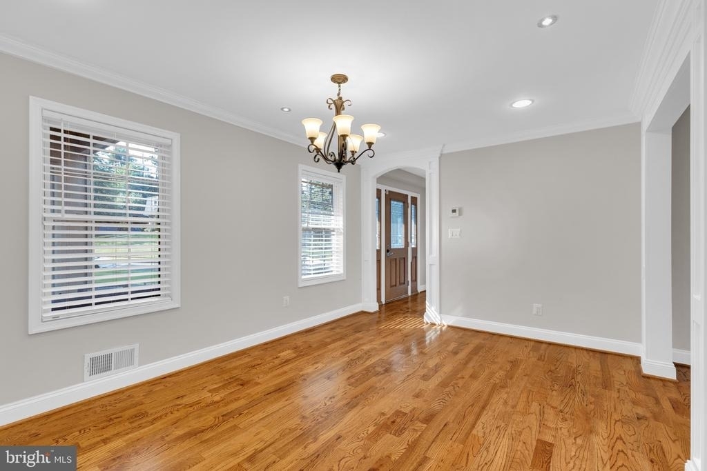 7205 Van Ness Court - Photo 10