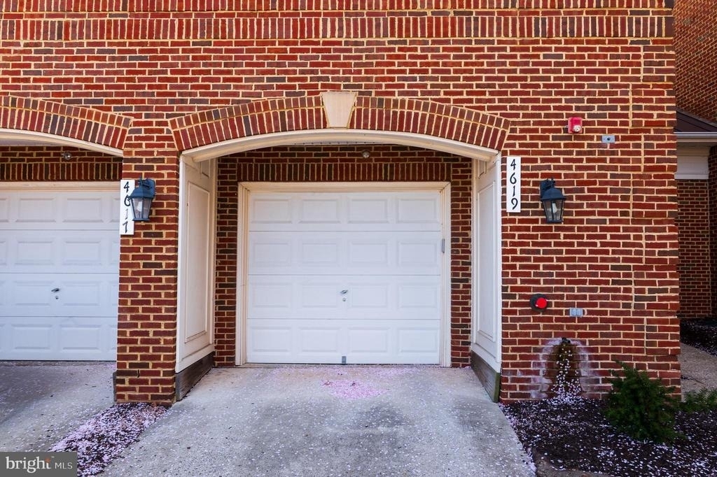 4619 Hummingbird Lane - Photo 2