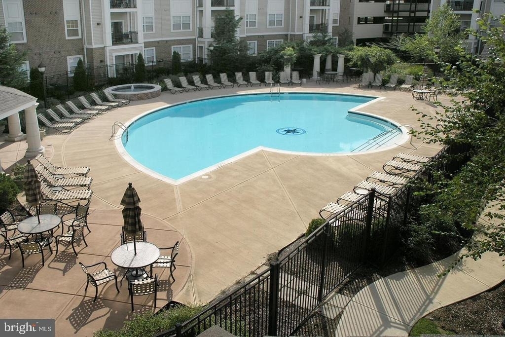 12925 Centre Park Circle - Photo 31